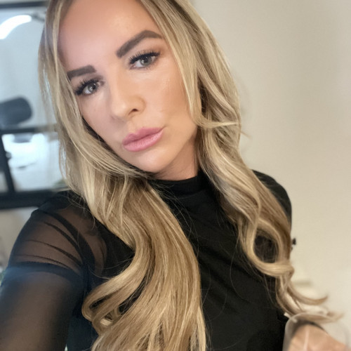Mia M. profile photo