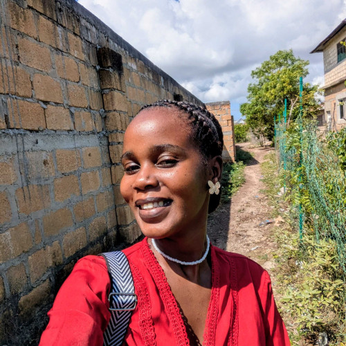 CALIN l. profile photo