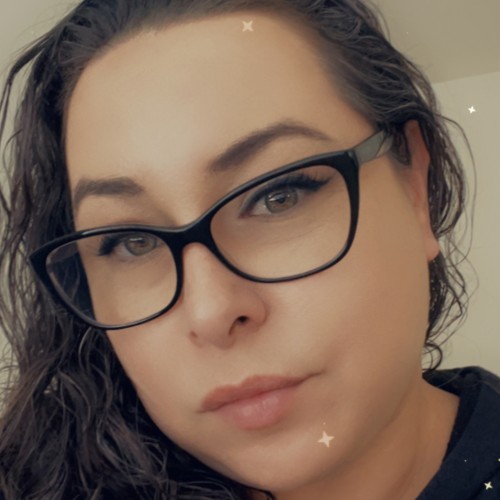 Aida  J.