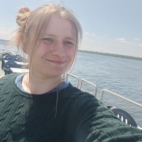 Bella T. profile photo
