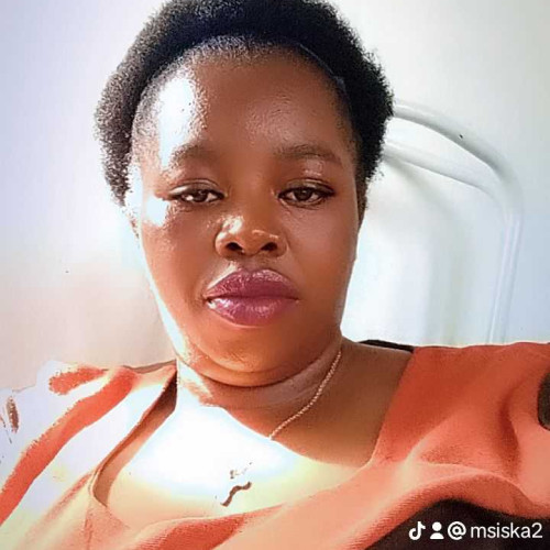 Elyss m. profile photo