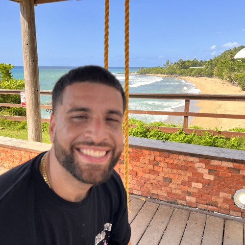 Victor  H. profile photo