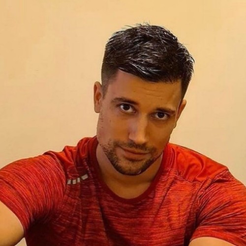 Ryan R.