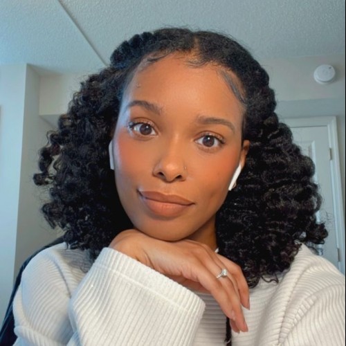 Mavi K. profile photo