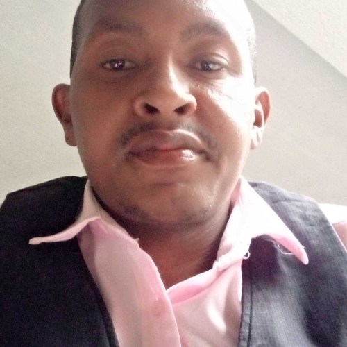 karanja b. profile photo