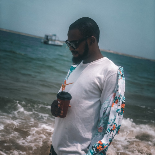 Chukwunyere  T.