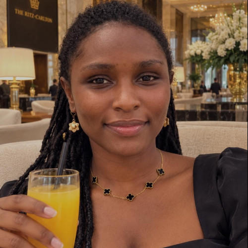 Ana R. profile photo