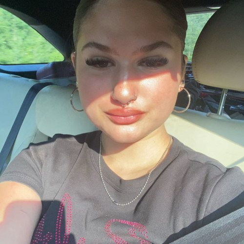 Emma Rose L. profile photo