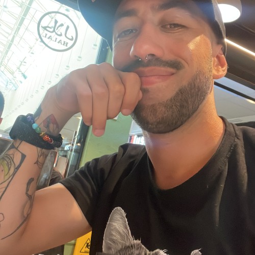 Alejandro G.