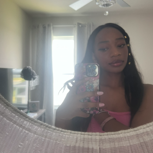 Jade L. profile photo
