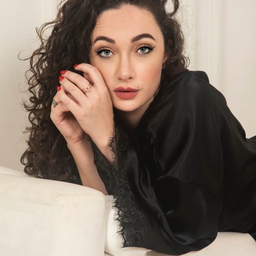 M Fernanda A.