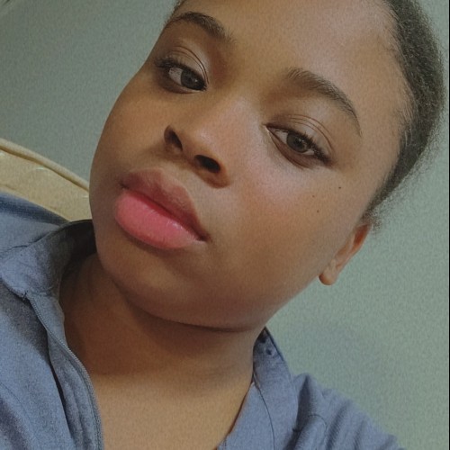 Jinelle V.