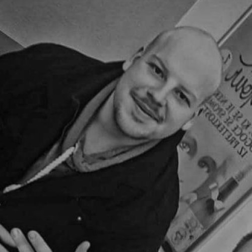 Denis B.