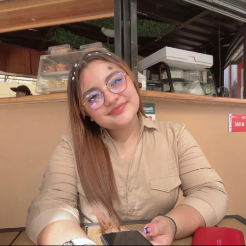 nahomy t. profile photo