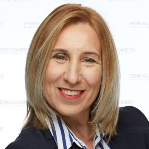 Paula Cristina G.