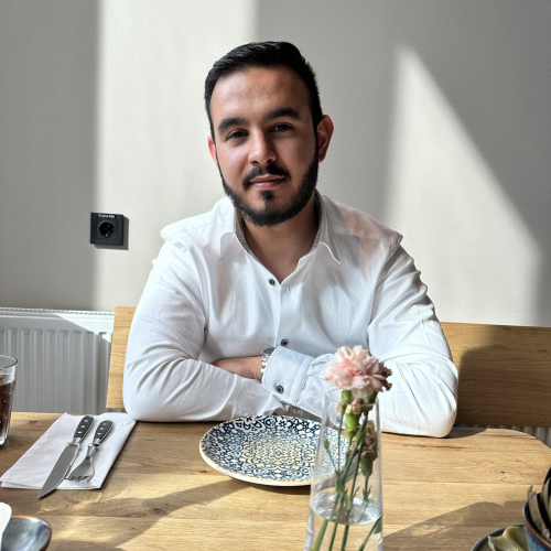 Aref E. profile photo