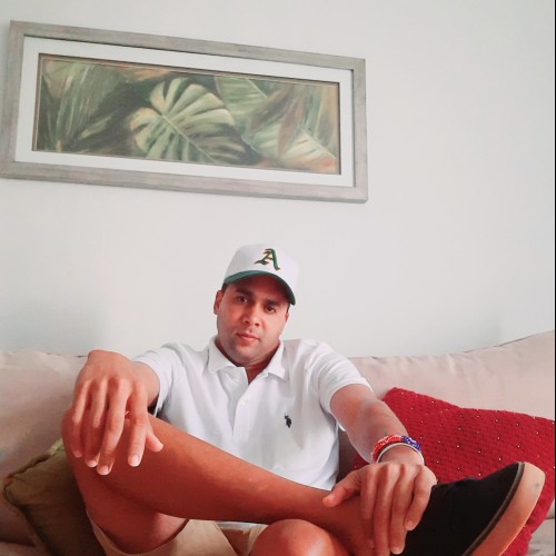 Carlos R. profile photo