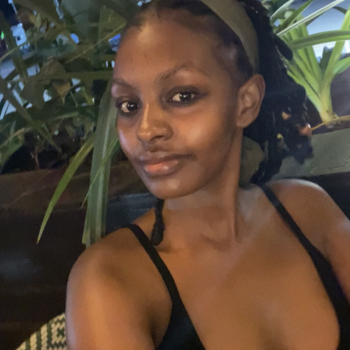 Eliyn M. profile photo