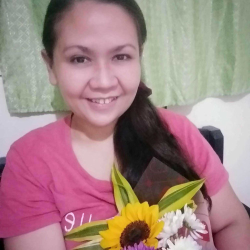 Maria Cecilia L. profile photo