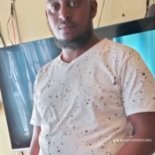 abdirahman a. profile photo