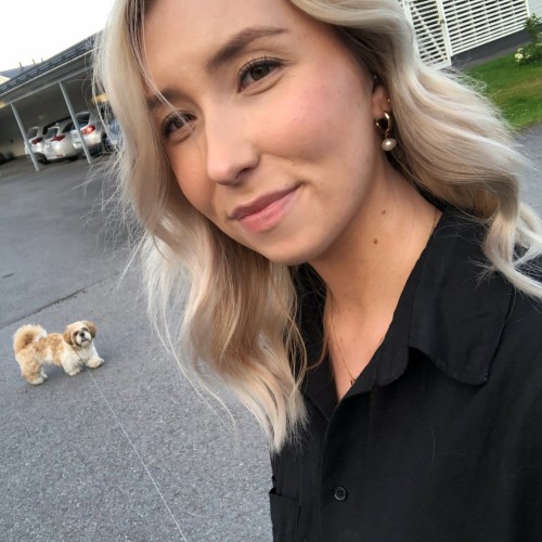 Elsa H.