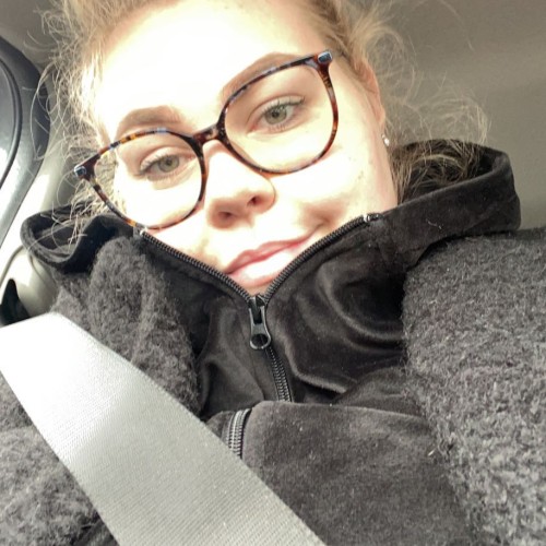 Julia S. profile photo