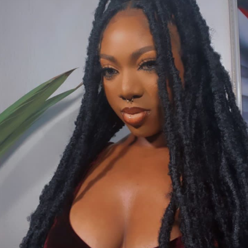 Niveah G.
