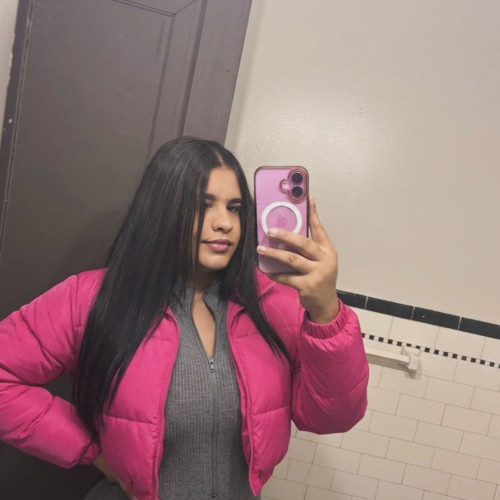 Yomira S. profile photo