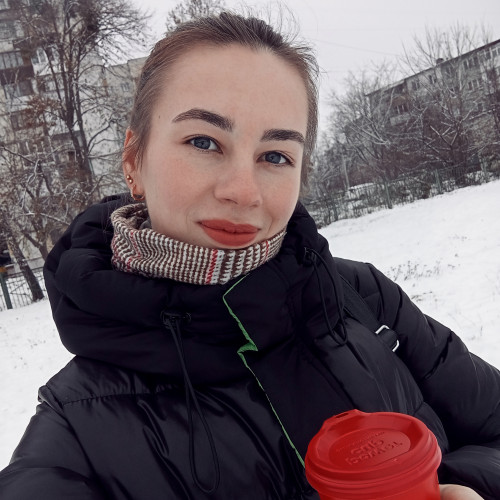 Oksana   . profile photo
