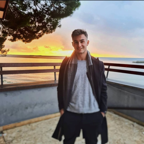 Leon U. profile photo