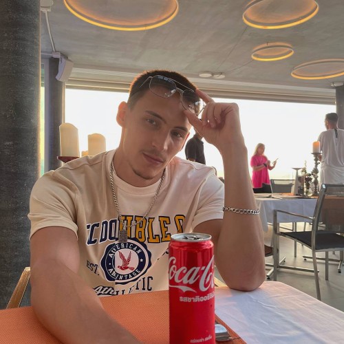 Aaron d. profile photo