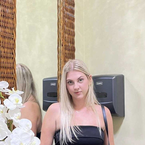 Stephanie T. profile photo