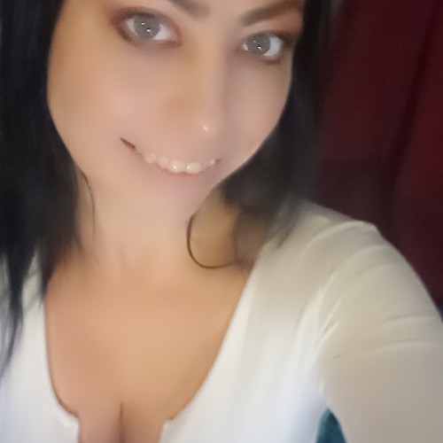 Tia V.