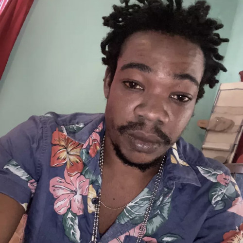 romeo w. profile photo