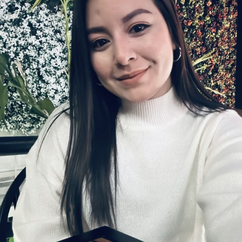 Daniela J.
