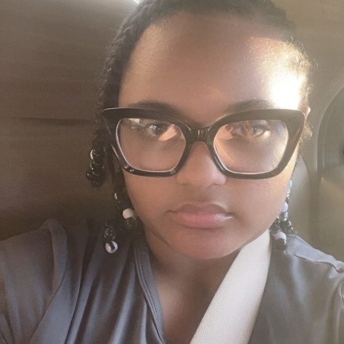Maya R. profile photo
