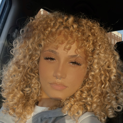 Yelise H. profile photo