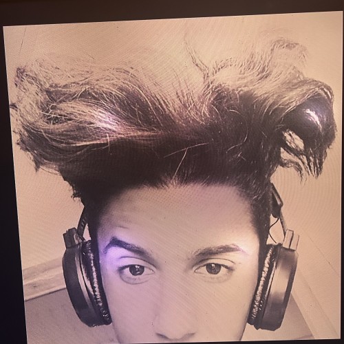 Mos L. profile photo