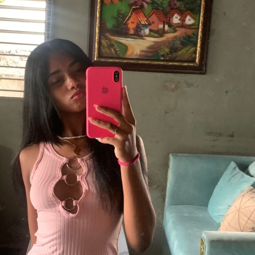 mari l. profile photo