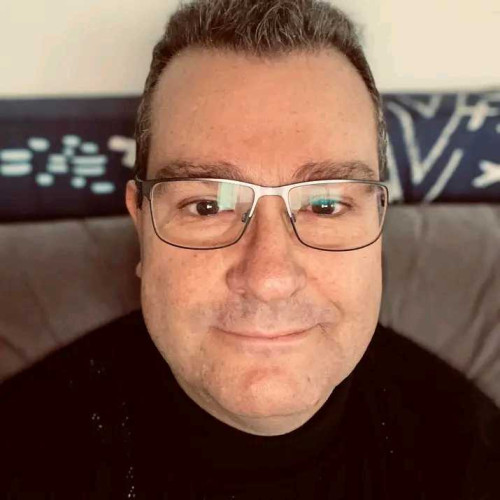 brad p. profile photo