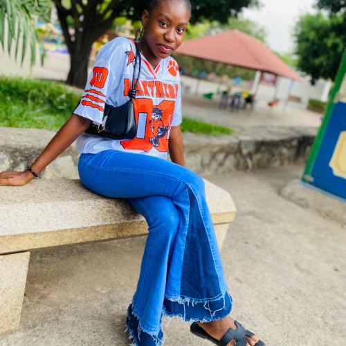 favour I. profile photo