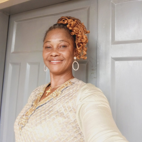 Esther  E. profile photo