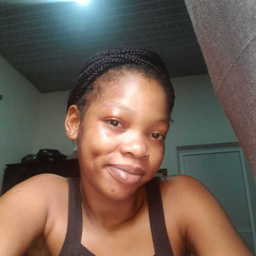leona t. profile photo