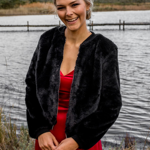 Chrisna L.