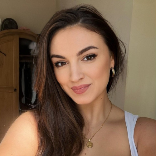 Alina F. profile photo