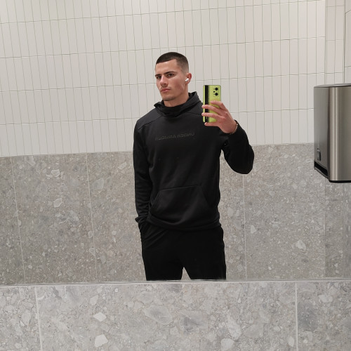 Tom V. profile photo