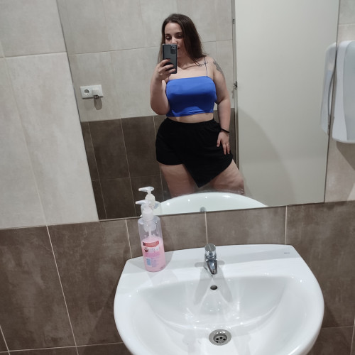Karolina G. profile photo