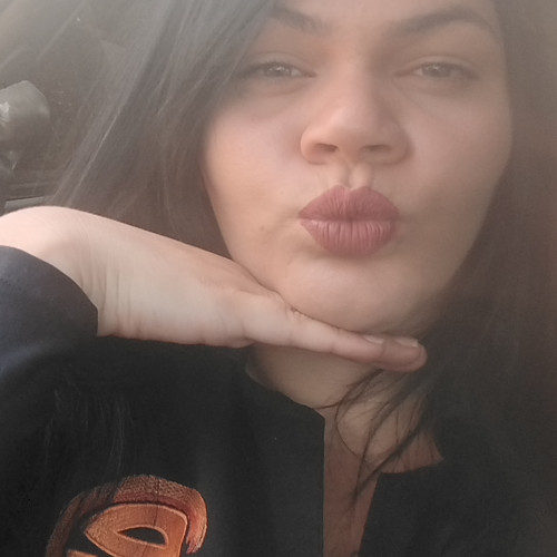 Raiara T.