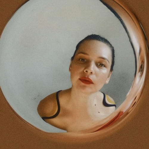 Viviane A.