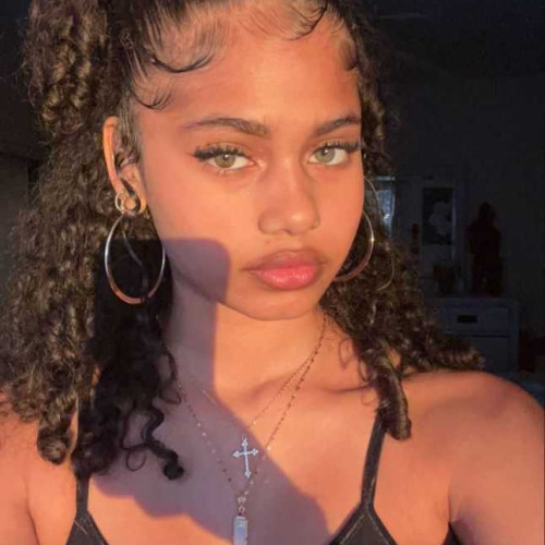 Nora e. profile photo